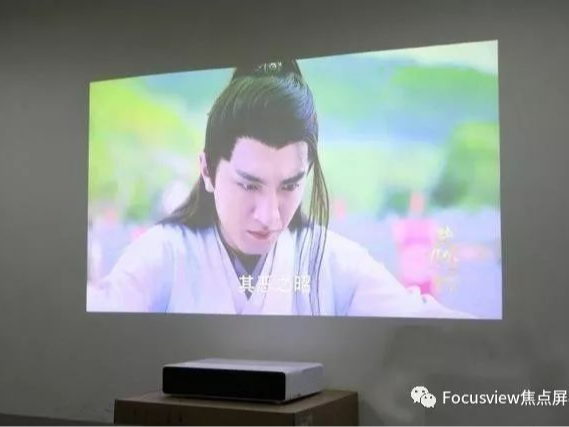 激光电视必须抗光幕吗？论一块抗光幕的重要性【南京人生就是博音响】